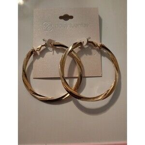 Daisy Fuentes Goldtone Medium Hoop Earrings New